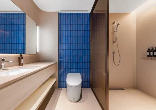 Deluxe Family Room (Parent-Child)