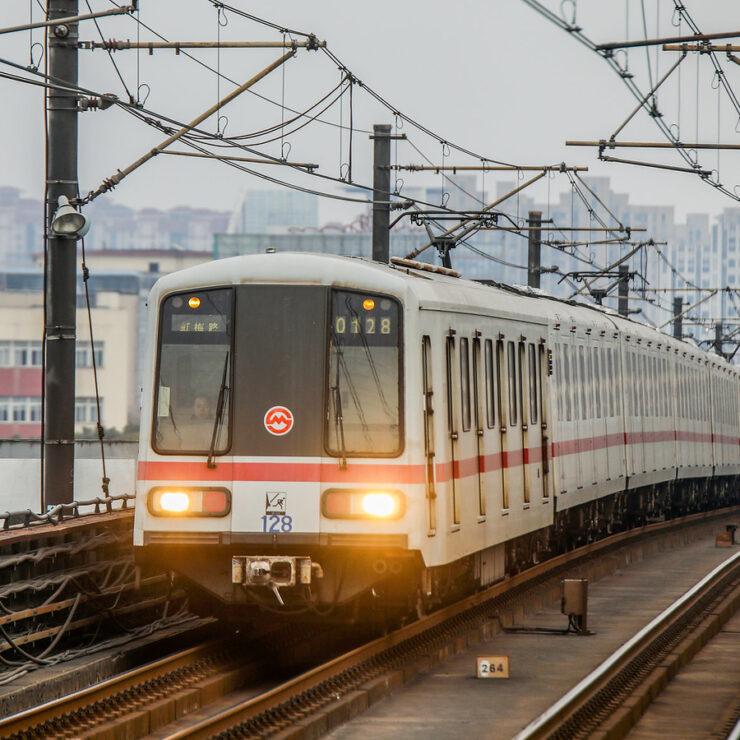 Getting Around Shanghai: Metro, Taxis & Walking Routes — Your Ultimate Guide from Crystal Orange Hotel Shanghai Yu Garden On the Bund