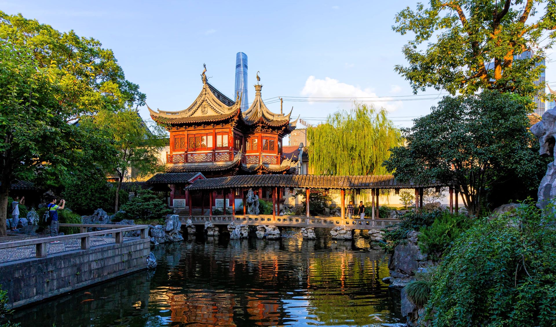 Exploring Yu Garden & Yuyuan Bazaar: A Step Back in Time — Your Ultimate Guide from Crystal Orange Hotel Shanghai Yu Garden On the Bund